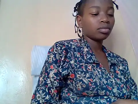 Snapshot of aliana082169 chatting on 07-13-26, 08:00 aliana082169 online show from 07-13-26, 08:00