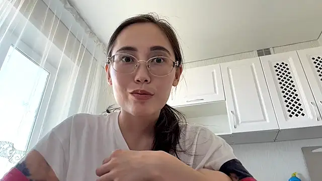 Snapshot of VickieTrudo chatting on 07-14-26, 11:27 VickieTrudo online show from 07-14-26, 11:27