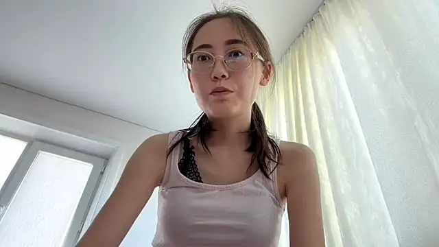 Snapshot of VickieTrudo chatting on 07-16-26, 12:22 VickieTrudo online show from 07-16-26, 12:22