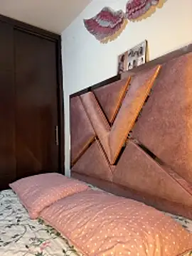 Snapshot of Dark-Luna chatting on 06-18-26, 07:07 Dark-Luna online show from 06-18-26, 07:07