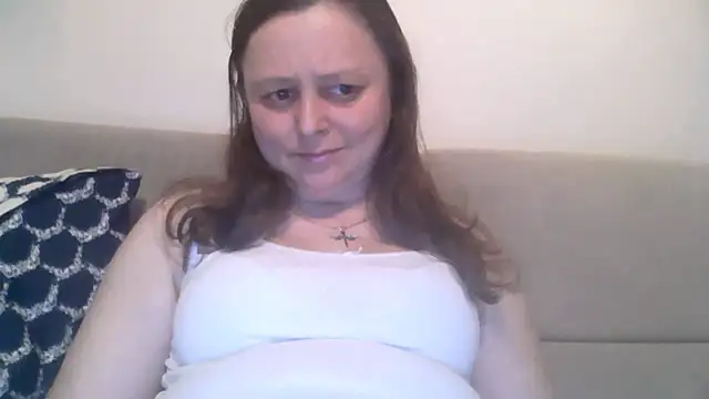 Snapshot of TaylorLovely chatting on 06-03-26, 08:14 TaylorLovely online show from 06-03-26, 08:14
