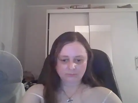 TaylorLovely online show from 06-27-26, 08:03