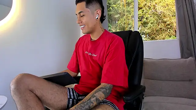 Snapshot of NickCopeer_ chatting on 07-15-26, 12:32 NickCopeer online show from 07-15-26, 12:32