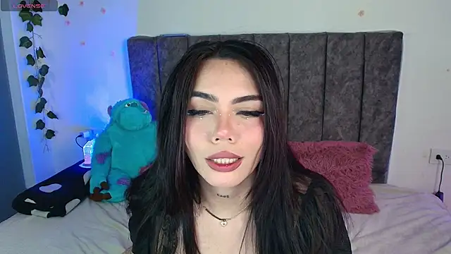 Snapshot of andraa_rossee chatting on 06-30-26, 01:17 andraa rossee online show from 06-30-26, 01:17