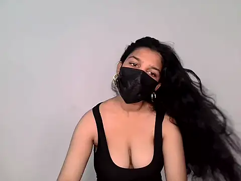 Snapshot of suzan_melly chatting on 06-09-26, 06:36 suzan melly online show from 06-09-26, 06:36
