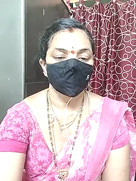 Snapshot of Leela_555 chatting on 06-26-26, 08:52 Leela 555 online show from 06-26-26, 08:52