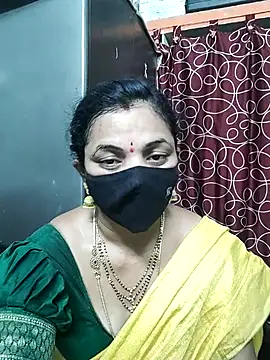 Snapshot of Leela_555 chatting on 07-02-26, 04:40 Leela 555 online show from 07-02-26, 04:40