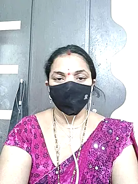 Snapshot of Leela_555 chatting on 07-12-26, 03:58 Leela 555 online show from 07-12-26, 03:58