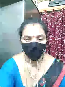 Snapshot of Leela_555 chatting on 07-15-26, 02:00 Leela 555 online show from 07-15-26, 02:00