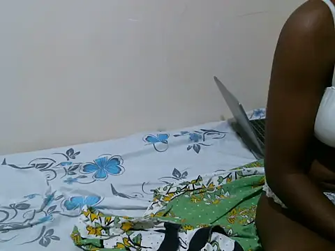 Snapshot of kinky_nymo chatting on 05-23-26, 12:31 kinky nymo online show from 05-23-26, 12:31