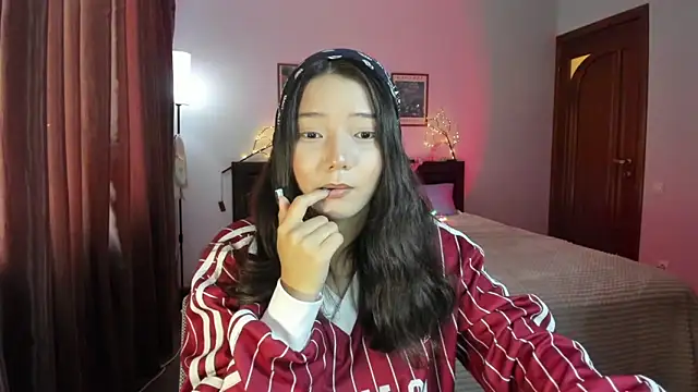 milana marttt online show from 07-12-26, 12:40