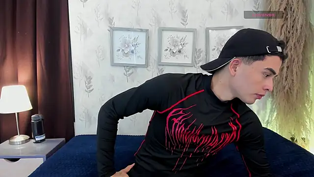 Snapshot of willy_diamond chatting on 07-17-26, 08:14 willy diamond online show from 07-17-26, 08:14