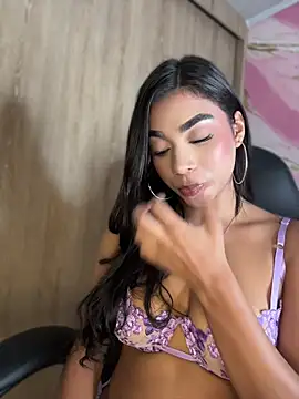 BellaRicciX X online show from 05-30-26, 03:36