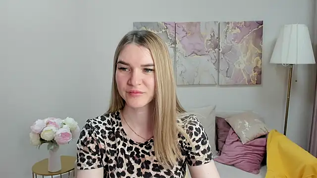 RoxyReignn online show from 05-30-26, 10:18