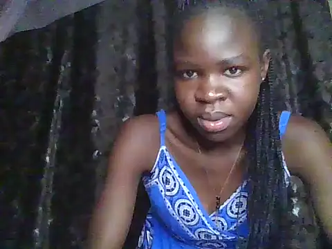 Snapshot of small_diva chatting on 06-01-26, 07:10 small diva online show from 06-01-26, 07:10