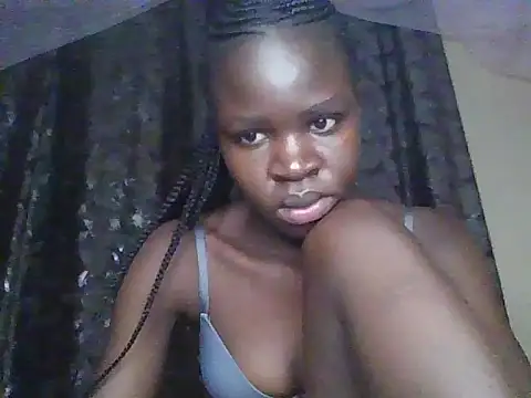 Snapshot of small_diva chatting on 06-28-26, 06:58 small diva online show from 06-28-26, 06:58