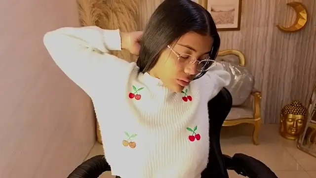 Snapshot of valentina_gomez_s chatting on 07-14-26, 12:33 valentina gomez s online show from 07-14-26, 12:33
