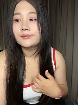 Snapshot of Luckysisi-s chatting on 05-29-26, 01:31 Luckysisi-s online show from 05-29-26, 01:31