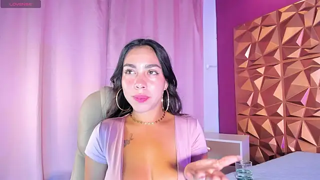 Mailynbusty online show from 07-17-26, 01:07