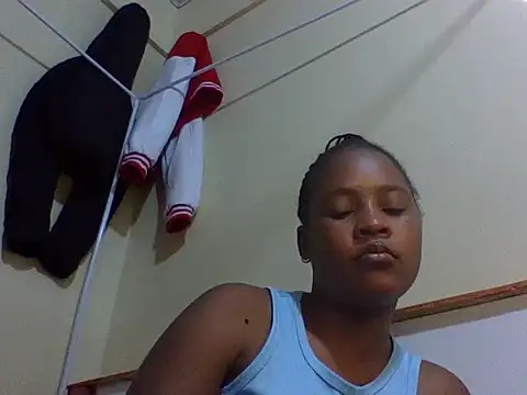 Snapshot of Prettydoll2 chatting on 05-31-26, 06:09 Prettydoll2 online show from 05-31-26, 06:09