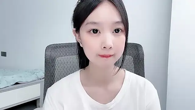 Yoyo33355 online show from 07-14-26, 11:16
