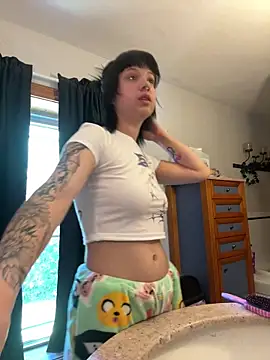 sweetielexxii online show from 06-12-26, 08:52