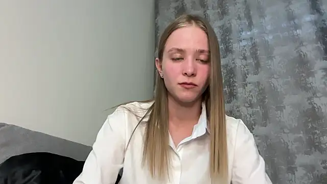 Snapshot of DanikaMory chatting on 05-26-26, 01:07 DanikaMory online show from 05-26-26, 01:07