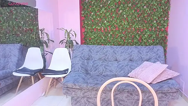Snapshot of sexy_ailin chatting on 07-11-26, 10:51 sexy ailin online show from 07-11-26, 10:51