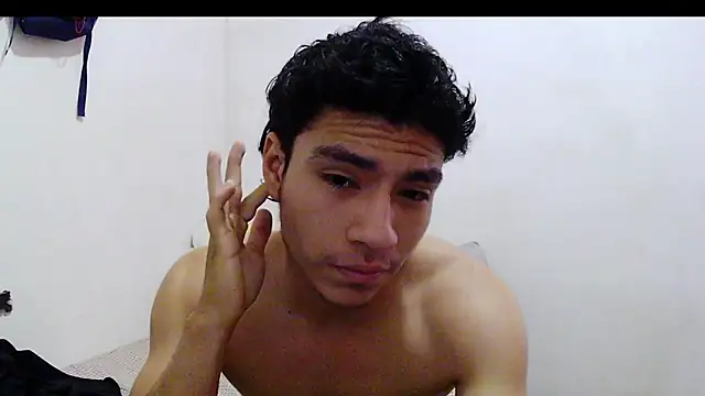 Snapshot of nightwing_01 chatting on 05-26-26, 11:56 nightwing 01 online show from 05-26-26, 11:56