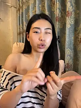 Snapshot of zhenzhen-888 chatting on 06-23-26, 02:59 zhenzhen-888 online show from 06-23-26, 02:59