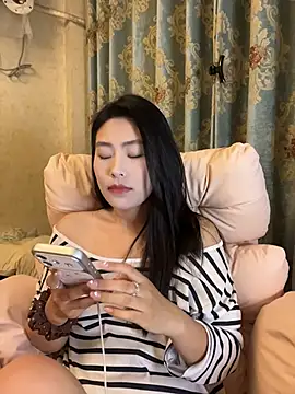 Snapshot of zhenzhen-888 chatting on 07-18-26, 02:21 zhenzhen-888 online show from 07-18-26, 02:21