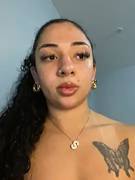 Snapshot of Sereia_camgirl chatting on 07-21-26, 02:03 Sereia camgirl online show from 07-21-26, 02:03