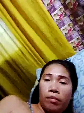 hotmom lyn online show from 06-12-26, 09:25