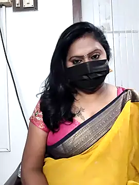 Snapshot of Meera_mia chatting on 06-24-26, 09:03 Meera mia online show from 06-24-26, 09:03