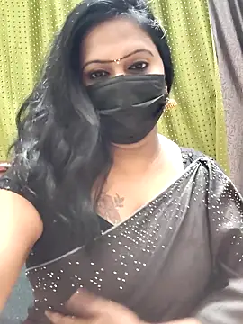 Snapshot of Meera_mia chatting on 06-26-26, 06:45 Meera mia online show from 06-26-26, 06:45