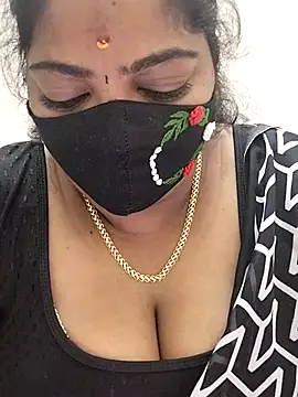 Snapshot of Sindhu-31 chatting on 06-23-26, 05:16 Sindhu-31 online show from 06-23-26, 05:16