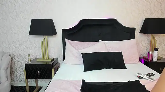 LuciiaMiller online show from 06-22-26, 02:57