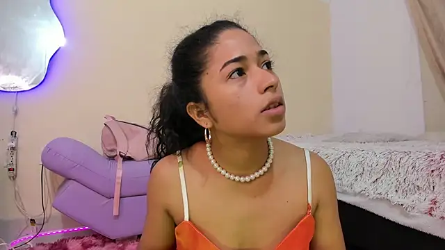 Nadia-Monroe online show from 06-22-26, 12:35