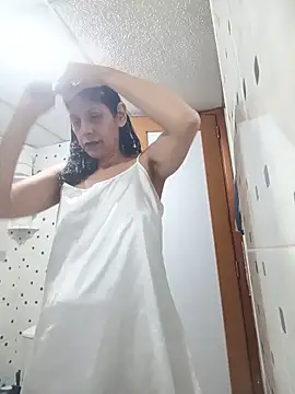 Samantha01 Rosse01 online show from 06-01-26, 01:51