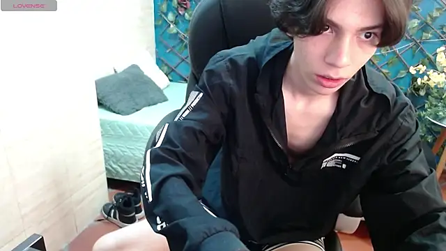 Julesx15 online show from 06-01-26, 12:18