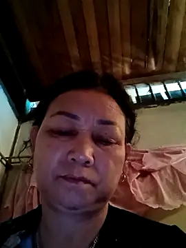 Snapshot of Orio-baby chatting on 06-11-26, 02:53 Orio-baby online show from 06-11-26, 02:53
