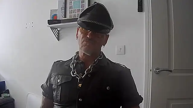 NottsLeather online show from 06-21-26, 02:19
