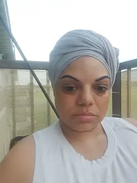 Snapshot of habibiforyou81 chatting on 05-29-26, 01:14 habibiforyou81 online show from 05-29-26, 01:14