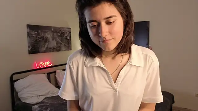 Barbara Little online show from 06-24-26, 05:12