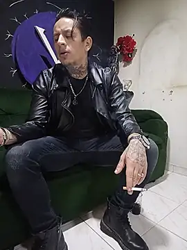 Snapshot of Valentino_dominusSexx chatting on 07-16-26, 06:19 Valentino dominusSexx online show from 07-16-26, 06:19