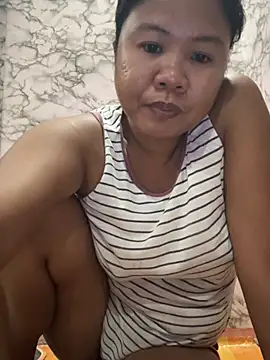 Snapshot of pretty_meraa chatting on 06-05-26, 01:39 pretty meraa online show from 06-05-26, 01:39