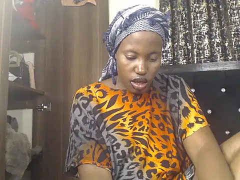 Snapshot of diva_drip chatting on 05-27-26, 08:33 diva drip online show from 05-27-26, 08:33