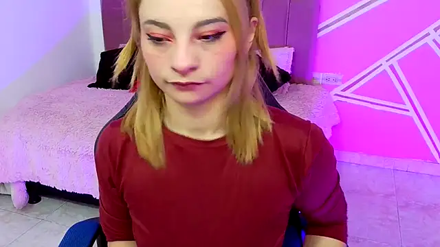Snapshot of Barbie__sweet chatting on 06-02-26, 01:02 Barbie sweet online show from 06-02-26, 01:02