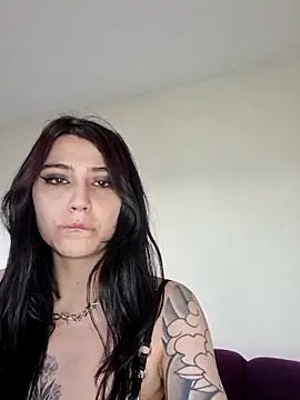 alynnafem online show from 06-18-26, 10:47