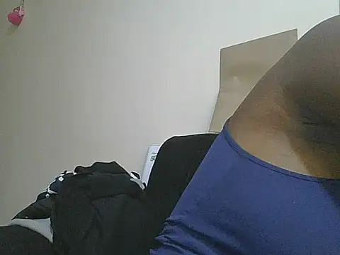 Snapshot of sexylittleprincess1 chatting on 06-13-26, 01:14 sexylittleprincess1 online show from 06-13-26, 01:14